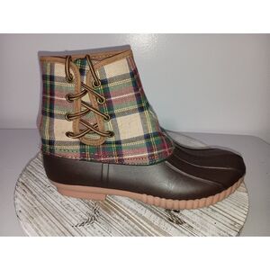 MARLEYLILLY:  Brown Plaid Duck Boots with Side Laces, Women's Size 6